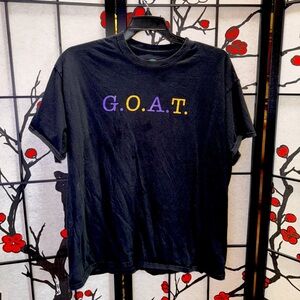 Kobe Bryant G O A T XL Black Purple Gold Athletic Short Sleeve Tee Shirt Preown